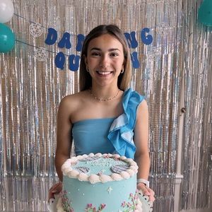 Meet your Posher, Leilani